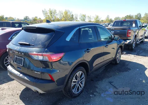 2022 Ford Escape Sel z USA, uszkodzony, nr VIN 1FMCU9H64NUA64889